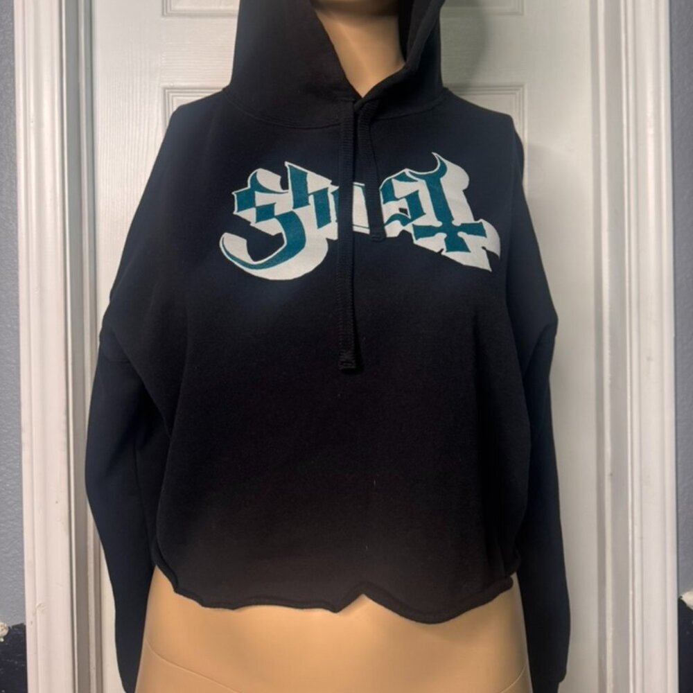 Ghost 'Dance Macabre' Womens Cropped Oversized  Hoodie – Womens XL